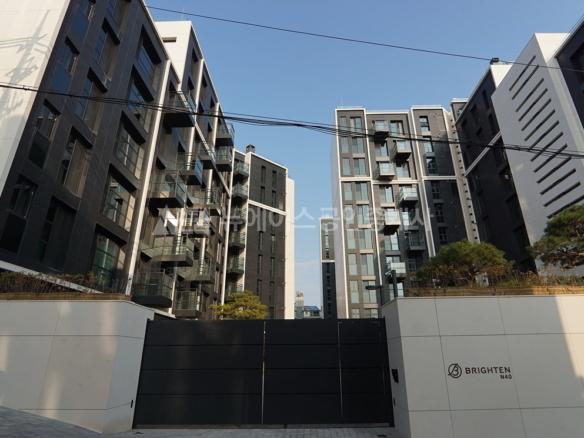 브라이튼엔40대표